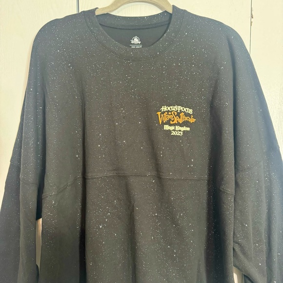 NWT. Disney Spirit Jersey XXL Hocus Pocus sweatshirt from Magic Kingdom - Picture 11 of 13
